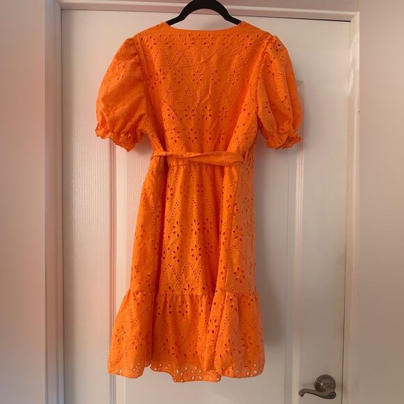 Simplee Orange eyelet mini wrap dress size large - Picture 5 of 7